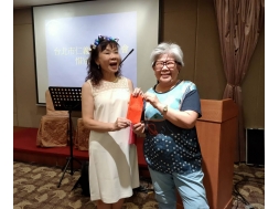 6/15仁義的賴霽蓉獅友生日會長獻上生日紅包
