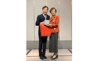 宋榮螢團長