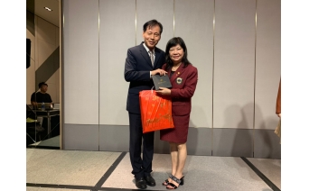 宋榮螢團長